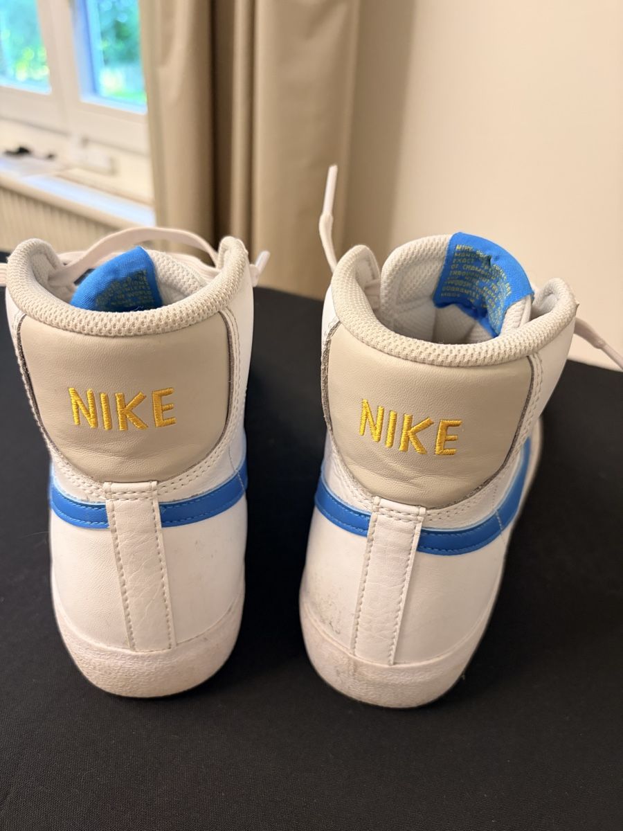 Nike Scarpe da uomo: Nike weiss/türkis/gelb Grösse 38.5 – Usato da Schwyz venduto da mocca015 2
