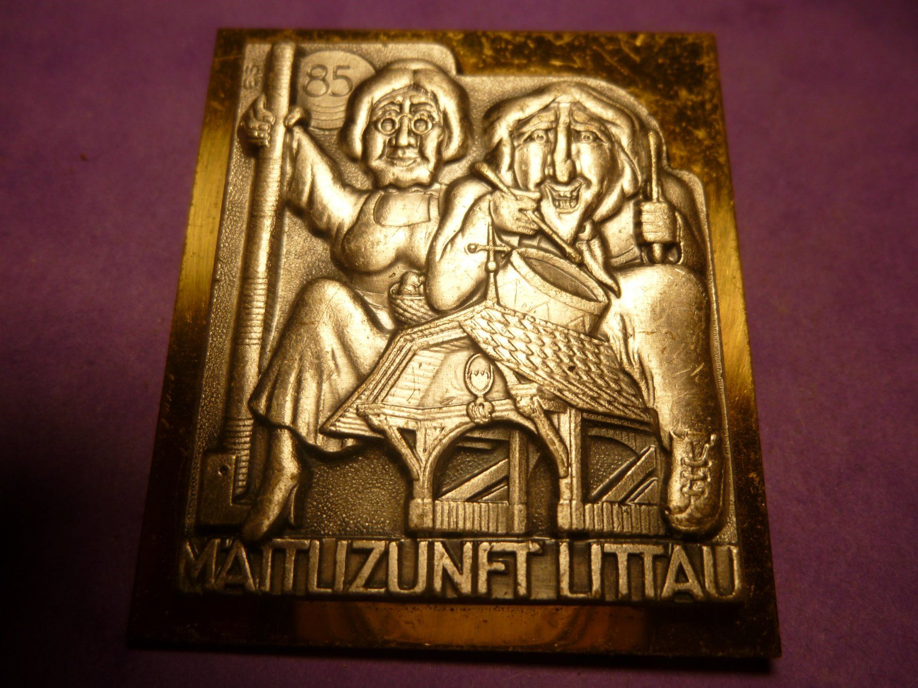 Placchette & Badge: LITTAU 1985 GOLD – Usato da Ried (Muotathal) venduto da Mandarin02
