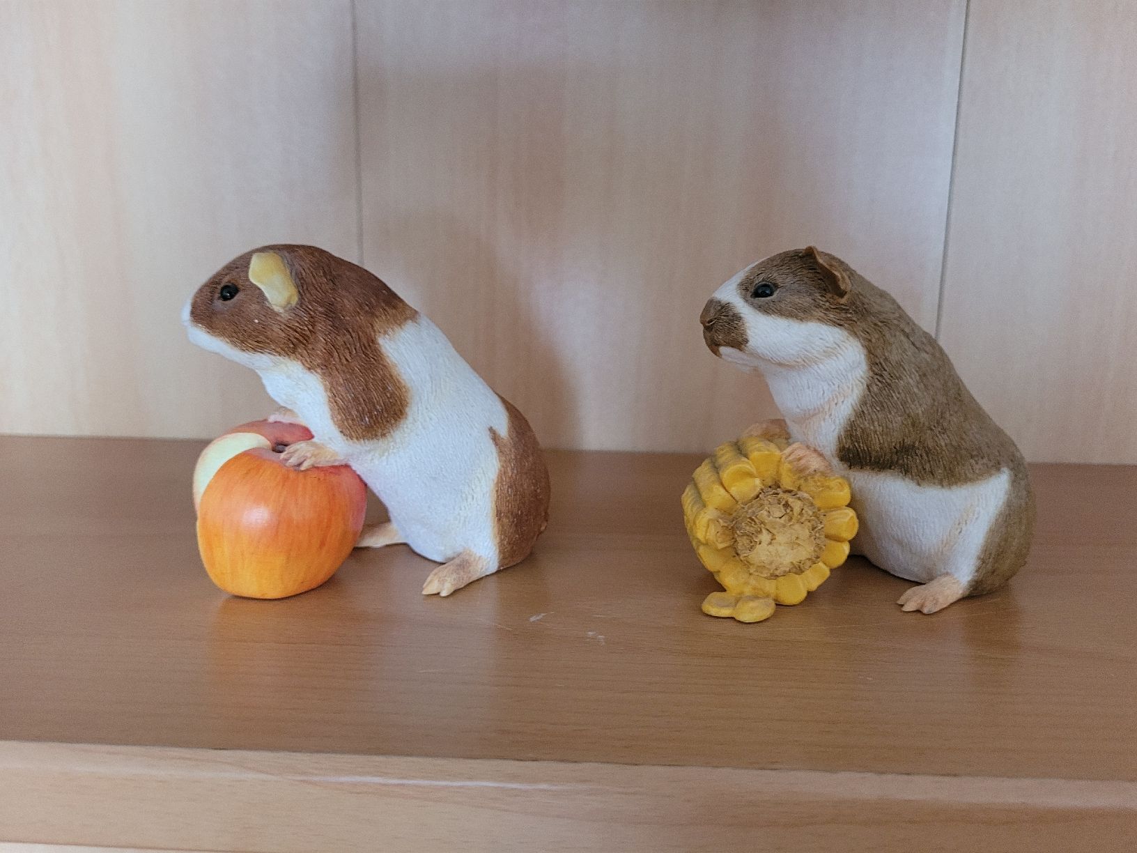 Figurines: 2 Meerschweinchenfiguren – D'occasion à Strengelbach par Micra3 2