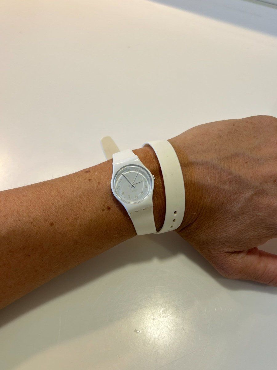 Swatch Montres: Swatch Irony Double Wrap Strap white – D'occasion à Muri b. Bern par michellew23 1