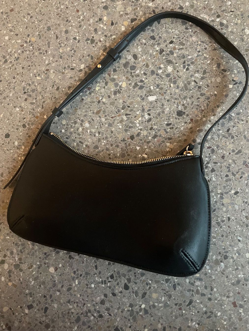 H&M Borse da donna: Schultertasche Schwarz – Nuovo (secondo la descrizione) da Kriens venduto da sch_z5rh 2
