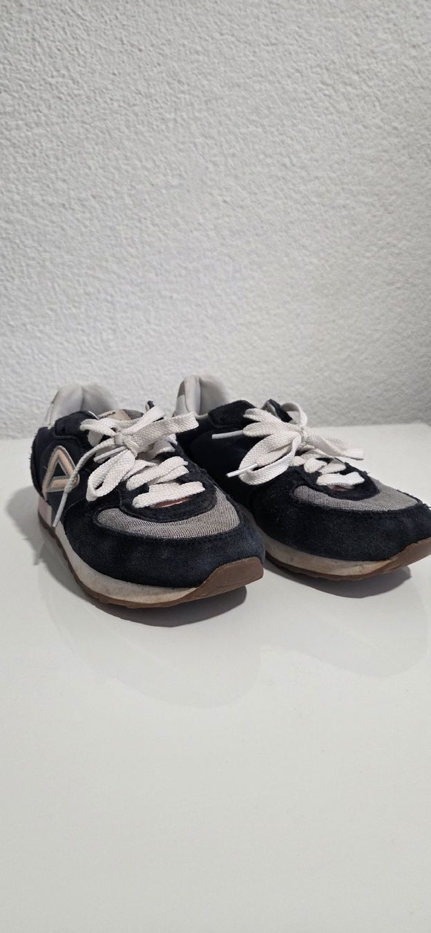 Pepe Jeans Scarpe per ragazze: Pepe Jeans Schuhe, Gr. 32, Mädchen  – Usato da Rapperswil SG venduto da lemiii