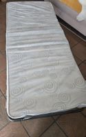 Gästebett klappbar mit Matratze und Lattenrost gebrauch