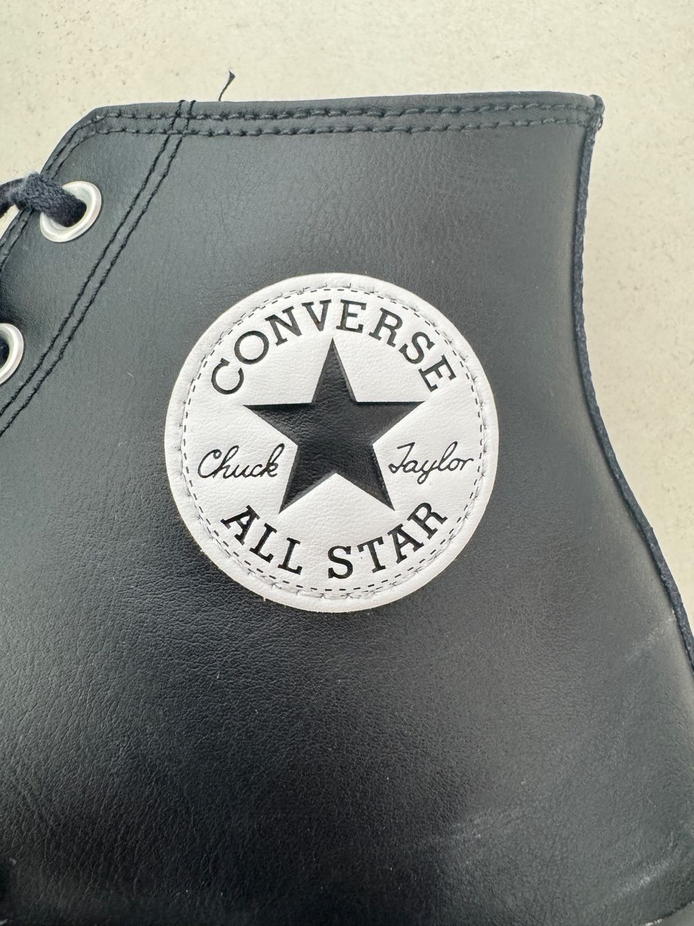 Converse Scarpe da uomo: Converse All Star  noir en cuir – Usato da giffers venduto da sev_c9x9 6
