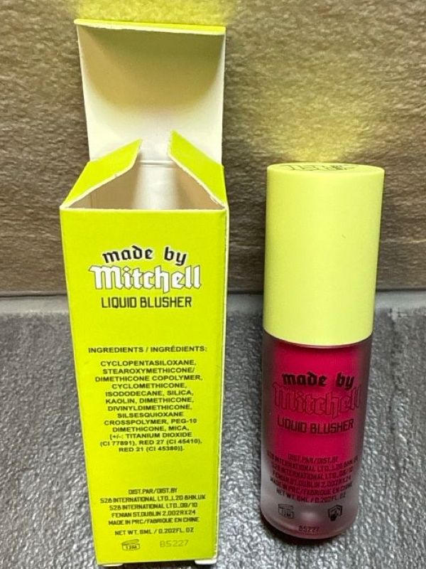 Make-up: MADE BY MITCHELL  Blursh Liquid Blusher - Cow Lick – Nuovo e nell'imballaggio originale da Otelfingen venduto da Gasolino 1