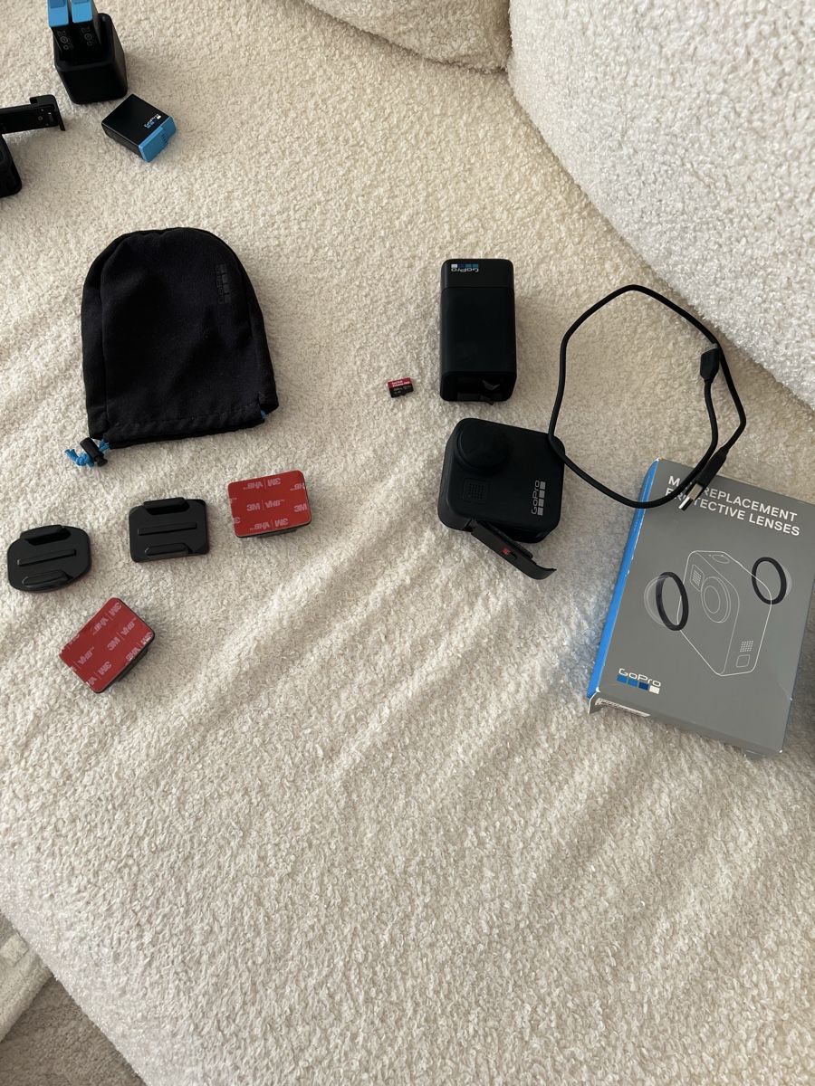 Fotocamera: Zwei Go pro 10black und max360 – Usato da Jegenstorf venduto da ktr_mq6m 3