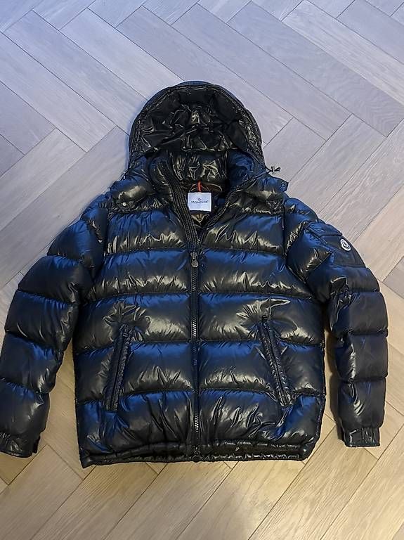 Moncler Jacken: Moncler Maya blau grösse 6 – Gebraucht aus Küsnacht ZH von nor_gp68