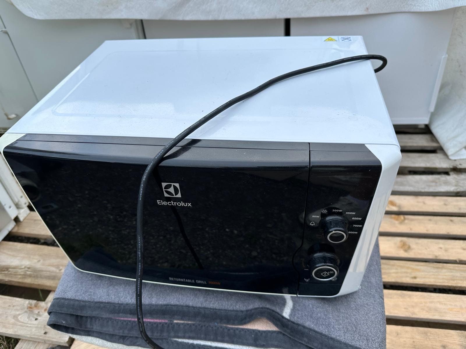 Electrolux Fours: Electrolux Mikrowelle – D'occasion à Spreitenbach par Space_X 1