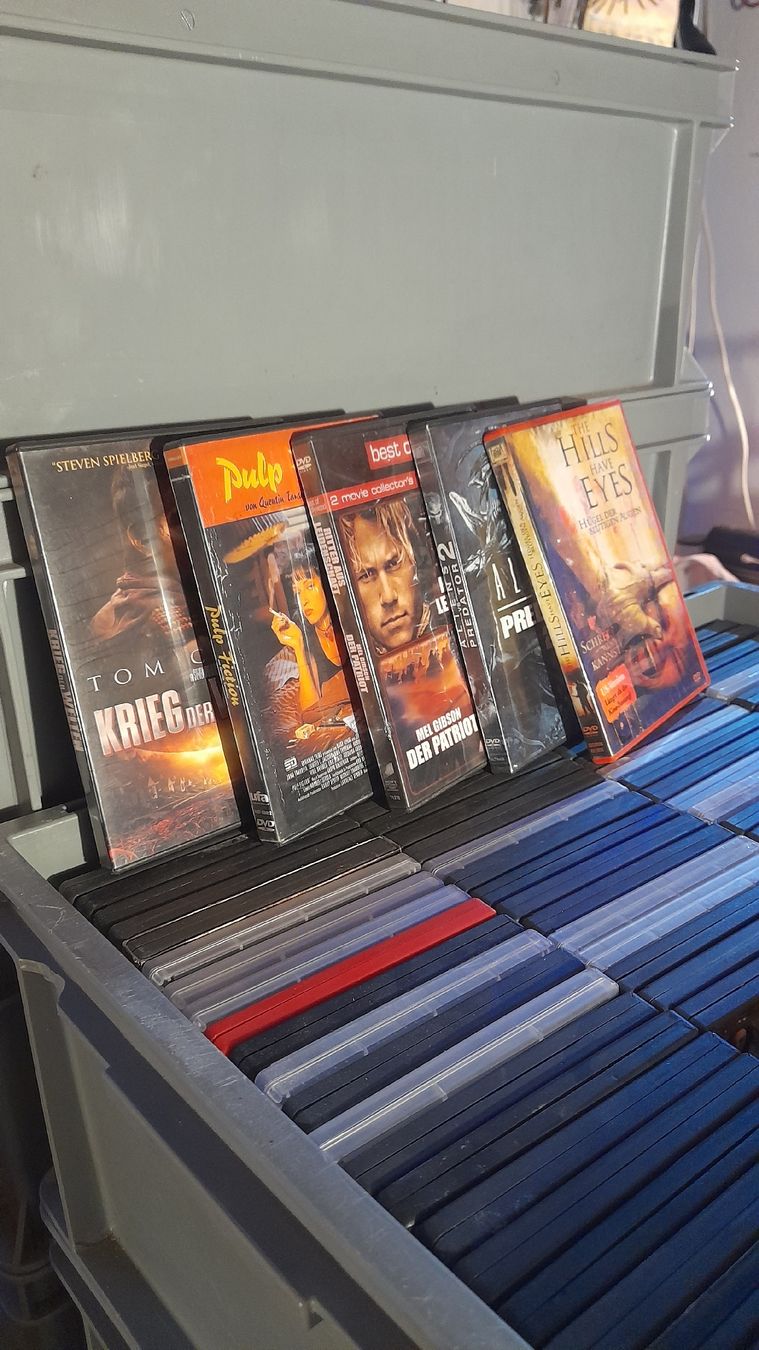 Tous les DVDs: Env. 320 +- DVD divers. – D'occasion à st.gallen par Eric-le-Rouge 4