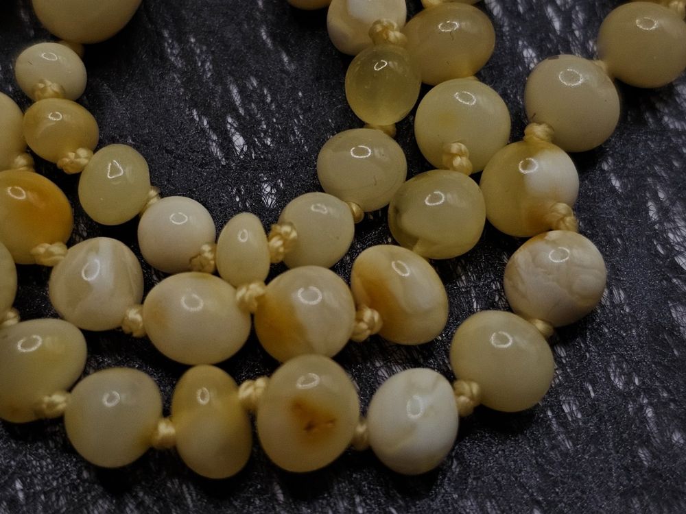 LATITATA Echte Bernsteinkette - Baltischer Naturstein 32cm Handarbeit