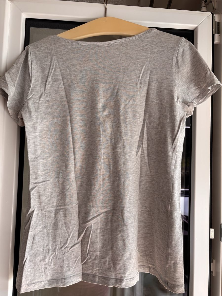 T-shirt: Still Tshirt grau, super leicht zu tragen – Usato da Eichberg venduto da Jaasaa96 1