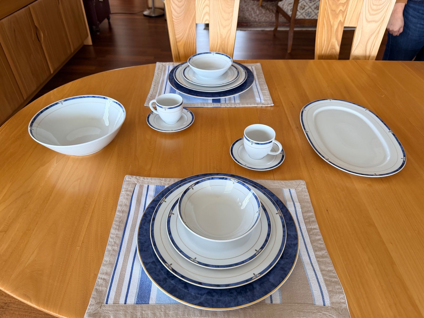 Arzberg Set di piatti: Service de table Retsch Arzberg – Usato da Mézières VD venduto da Unforgettable 1
