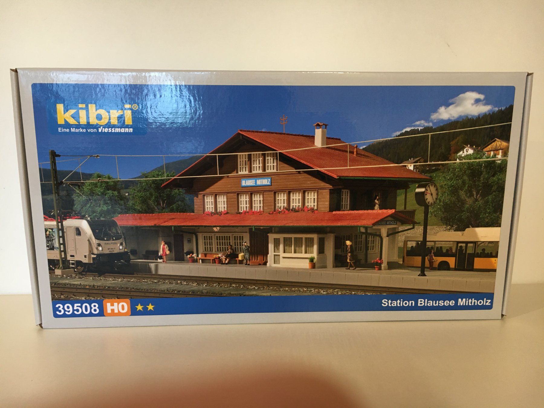 Kibri Modellini di ferrovie: Kibri H0 39508 Bahnhof Blausee Mitholz – Usato da Rodersdorf venduto da Joerg11
