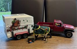 Schleich Pick - Up mit Pferdeanhänger