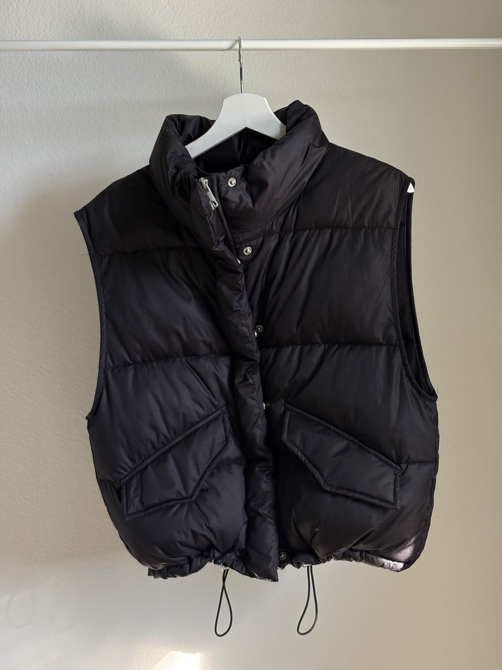H&M Gilet & Giacche: schwarzes Gilet – Nuovo (secondo la descrizione) da Zürich venduto da bbbggg 1