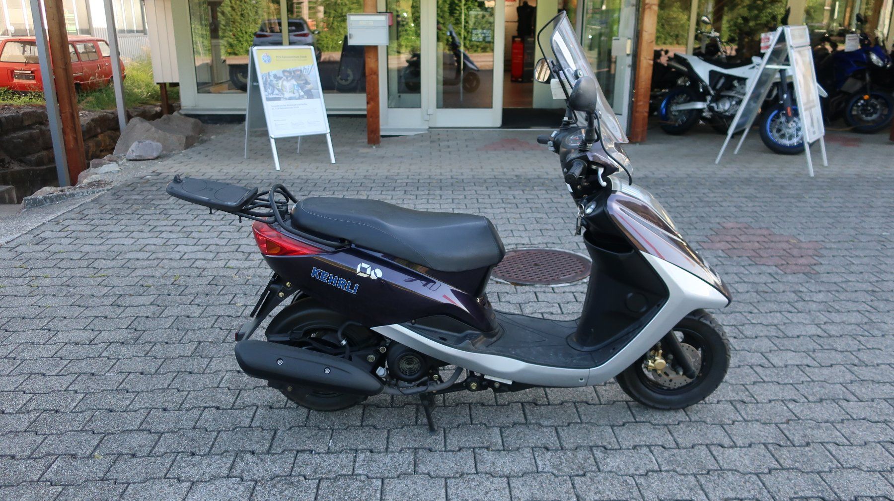 Yamaha Scooter: Yamaha XC125E Vity – Usato da Eiken venduto da Motti2