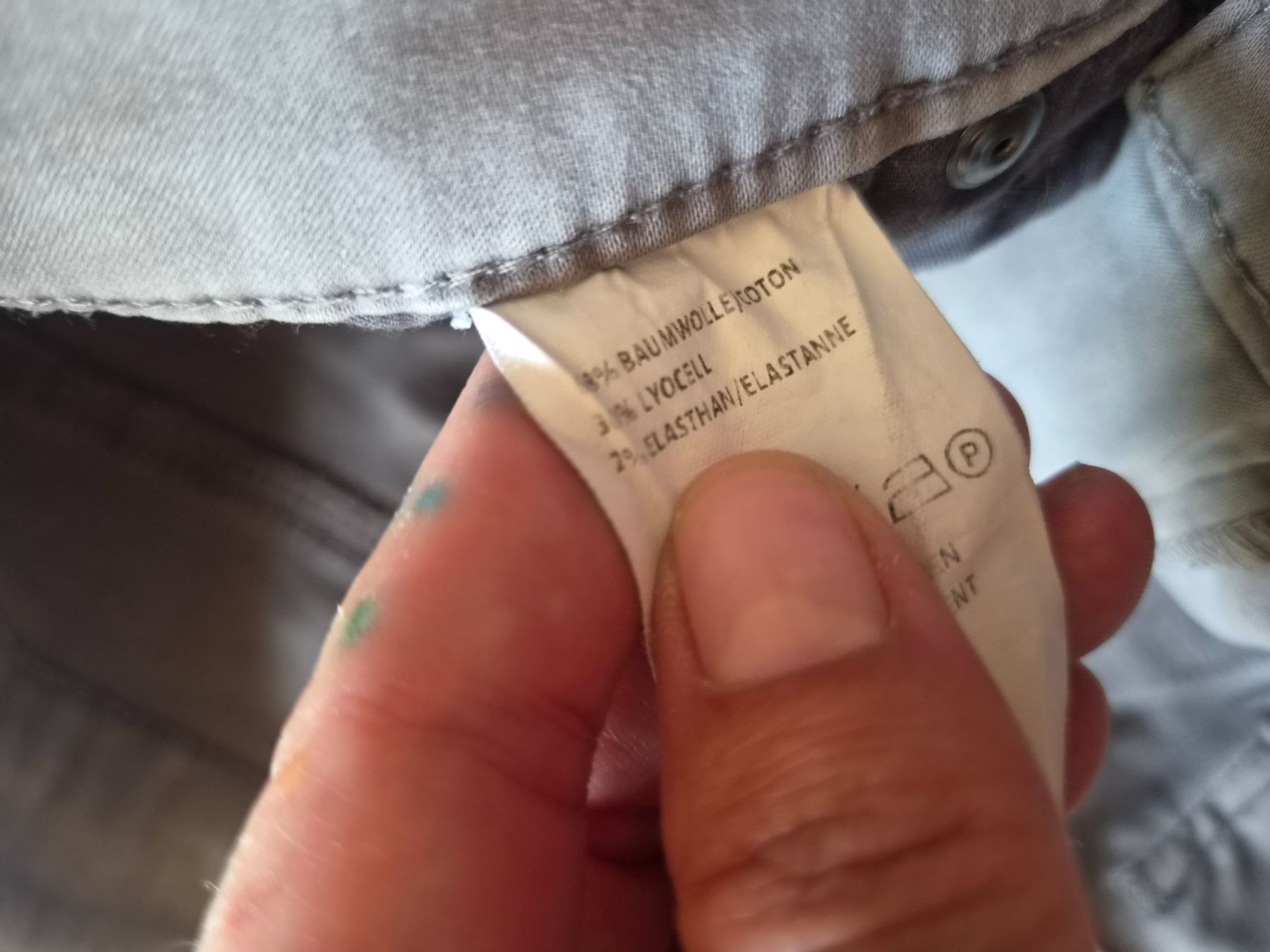 Manor Pantaloni: Manor Damen Jeans Grösse 40 neuwertig hellgrau – Usato da Mumpf venduto da Fabis_Shop 2