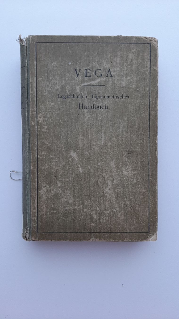 Bücher: VEGA Logarithmisch-trigonometrisches Handbuch – Gebraucht aus Wettingen von po250270