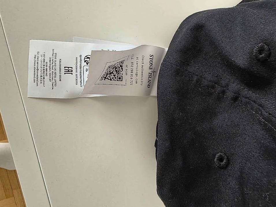 Chapeaux, bonnets & casquettes: Casquette Stone Island neuve – D'occasion à Pully par fer_8lm6 1