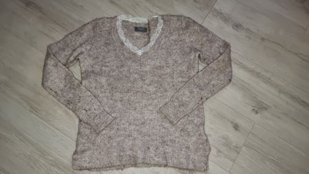 Herbstpullover mit Spitze Grösse S Yessica beige kuschelig