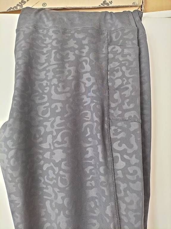 Leggings: Leggings – Usato da Amriswil venduto da cbe_cr6q 1