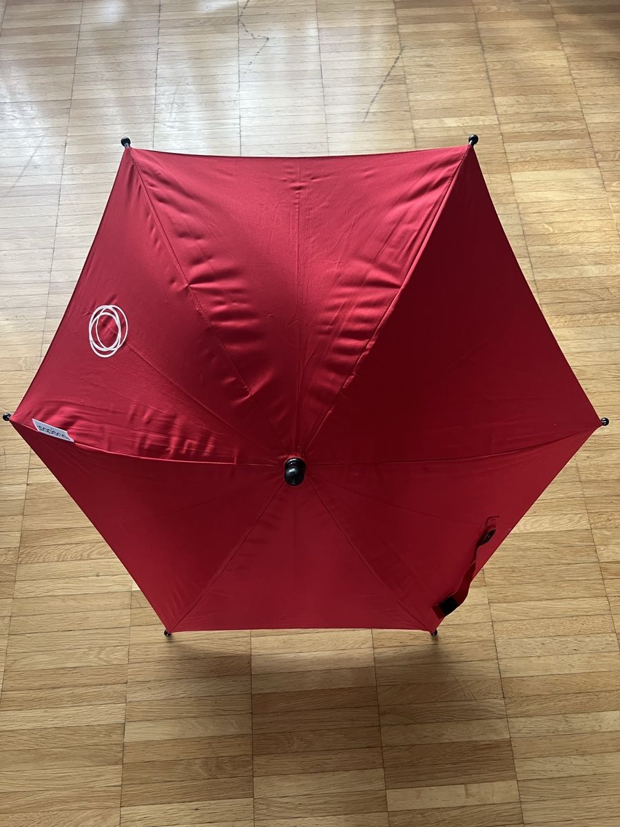 Bugaboo Ombrelloni: Bugaboo Umbrella Parasol in Red – Usato da Watt venduto da rmt07