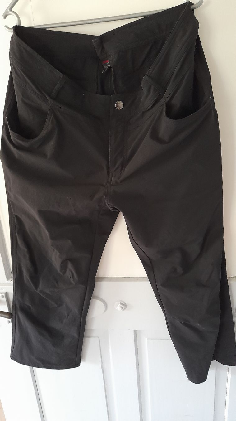 Pantaloni: Damen Hose gr. 46, von active – Usato da Nesslau venduto da Churfirsten08