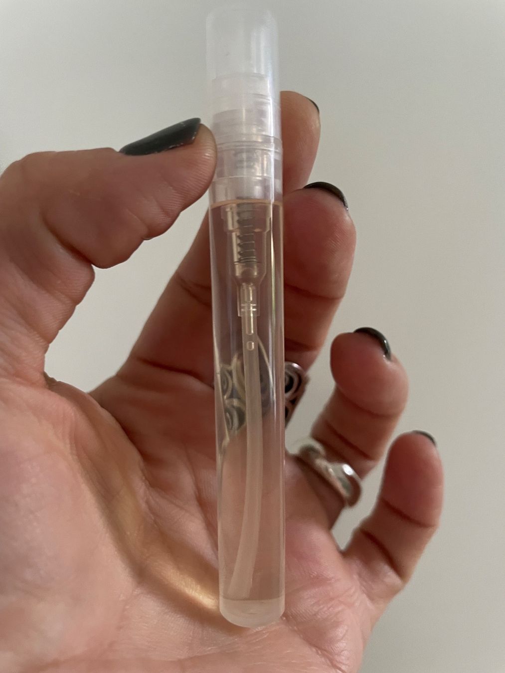 Lattafa Profumi & Eau de Toilette: Lattafa Sondos EDP 5ML ABFÜLLUNG. Unisex – Usato da Zürich venduto da deruja 1