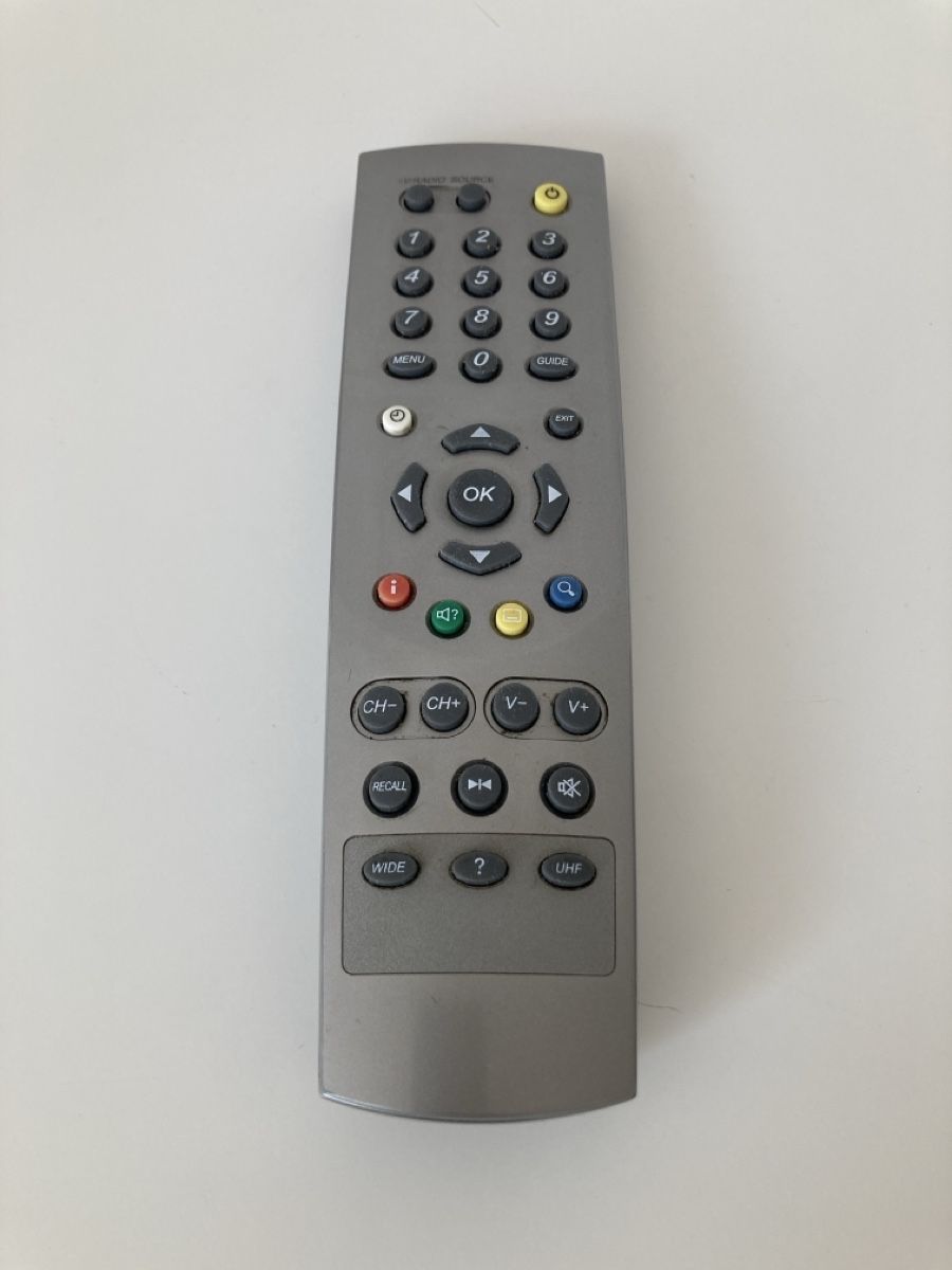 Fernbedienungen: Télécommande Universelle TV – Gebraucht aus Biel/Bienne von almercaa