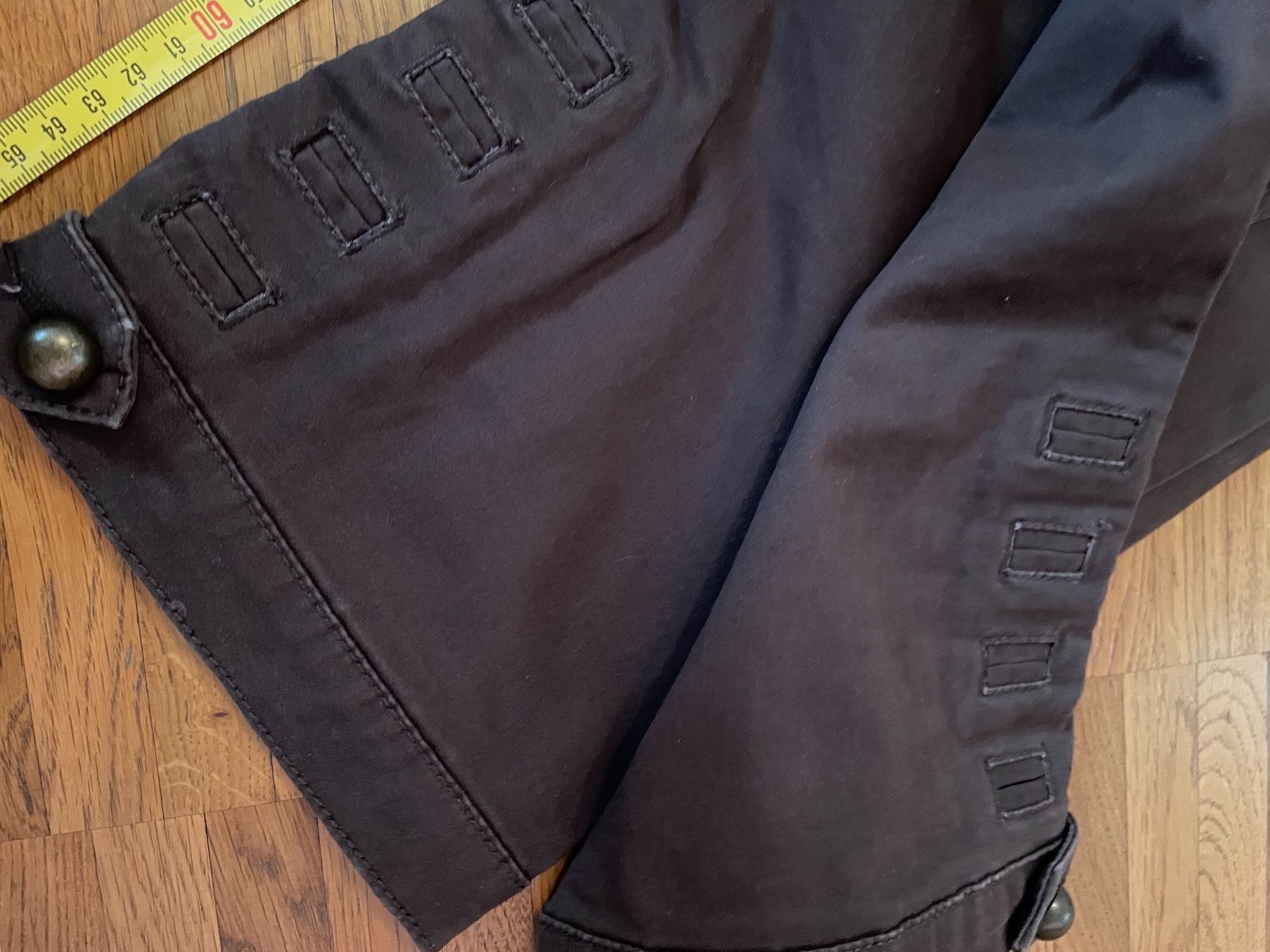 Guess Pantaloni: Guess – Nuovo (secondo la descrizione) da Pully venduto da Kalissa 2