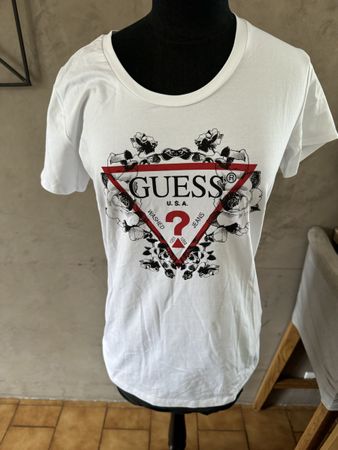 T-shirt Guess Taille L Neuf Marina
