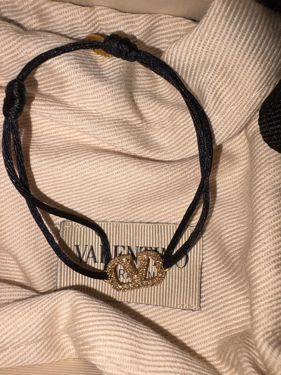 Valentino Armbänder & -reifen: Valentino Garavani Armband – Neu (gemäss Beschreibung) aus Bern von danna_