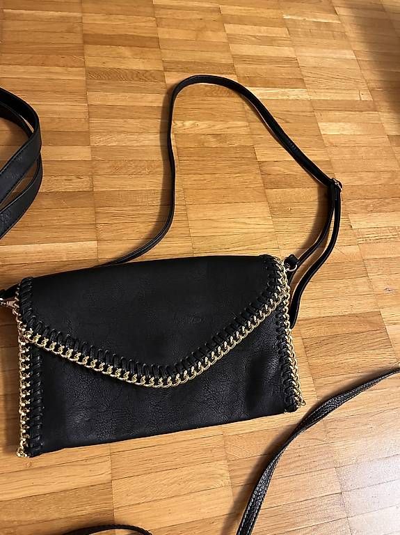 Borse da donna: Vendo 4 borsette da 10.- a 50.- CHF – Usato da Jona venduto da sen_vd8v 2