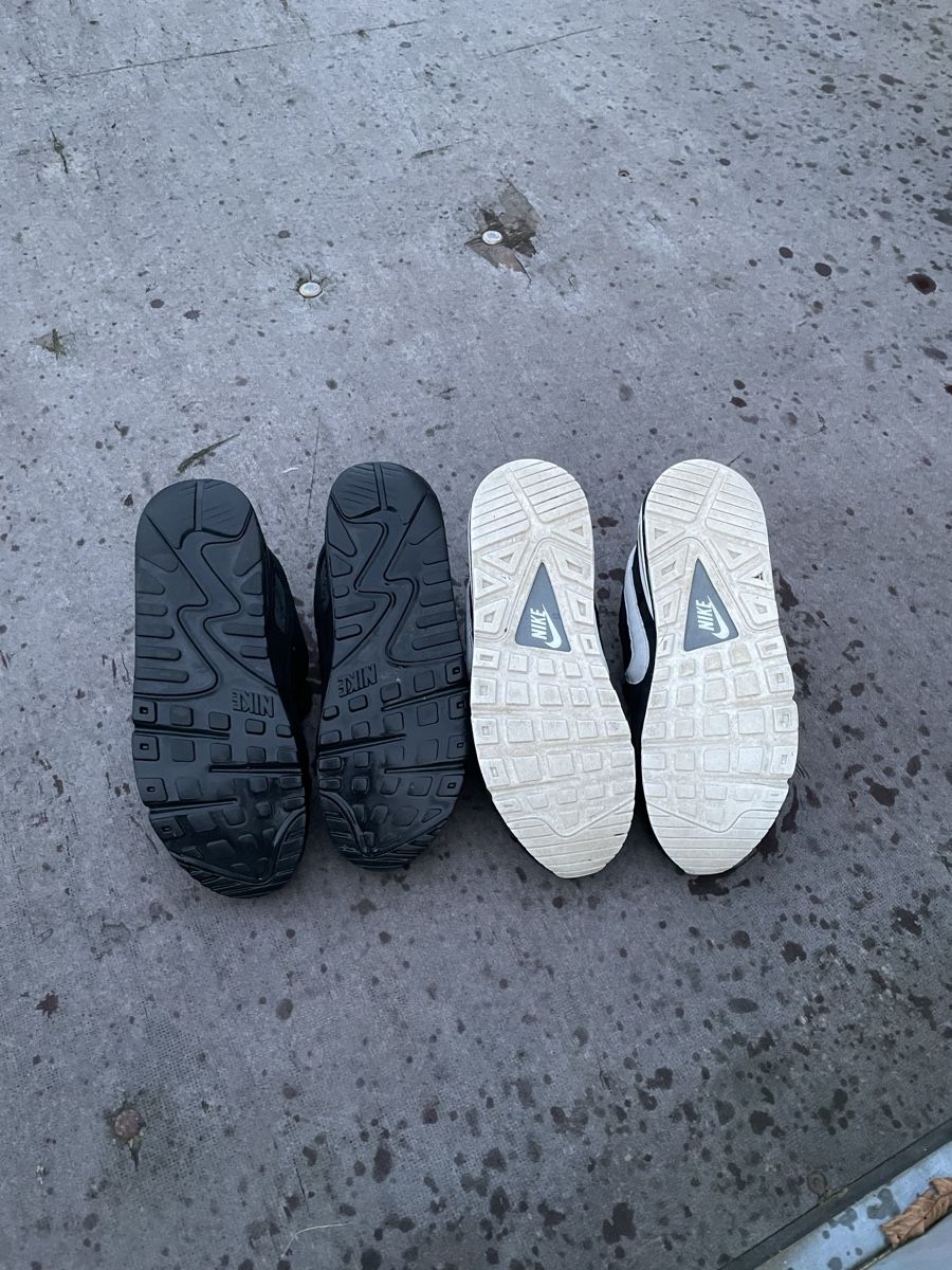 Nike Herrenschuhe: 2 Paar NIKE AIR MAX Schuhe – Gebraucht aus Nürensdorf von GR5050 4