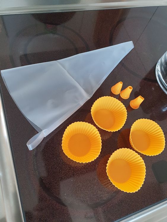 Wilton Muffin- & Cupcake-Förmchen, 300 Stück - Bunte Punkte-Designs Für Perfekte Backergebnisse