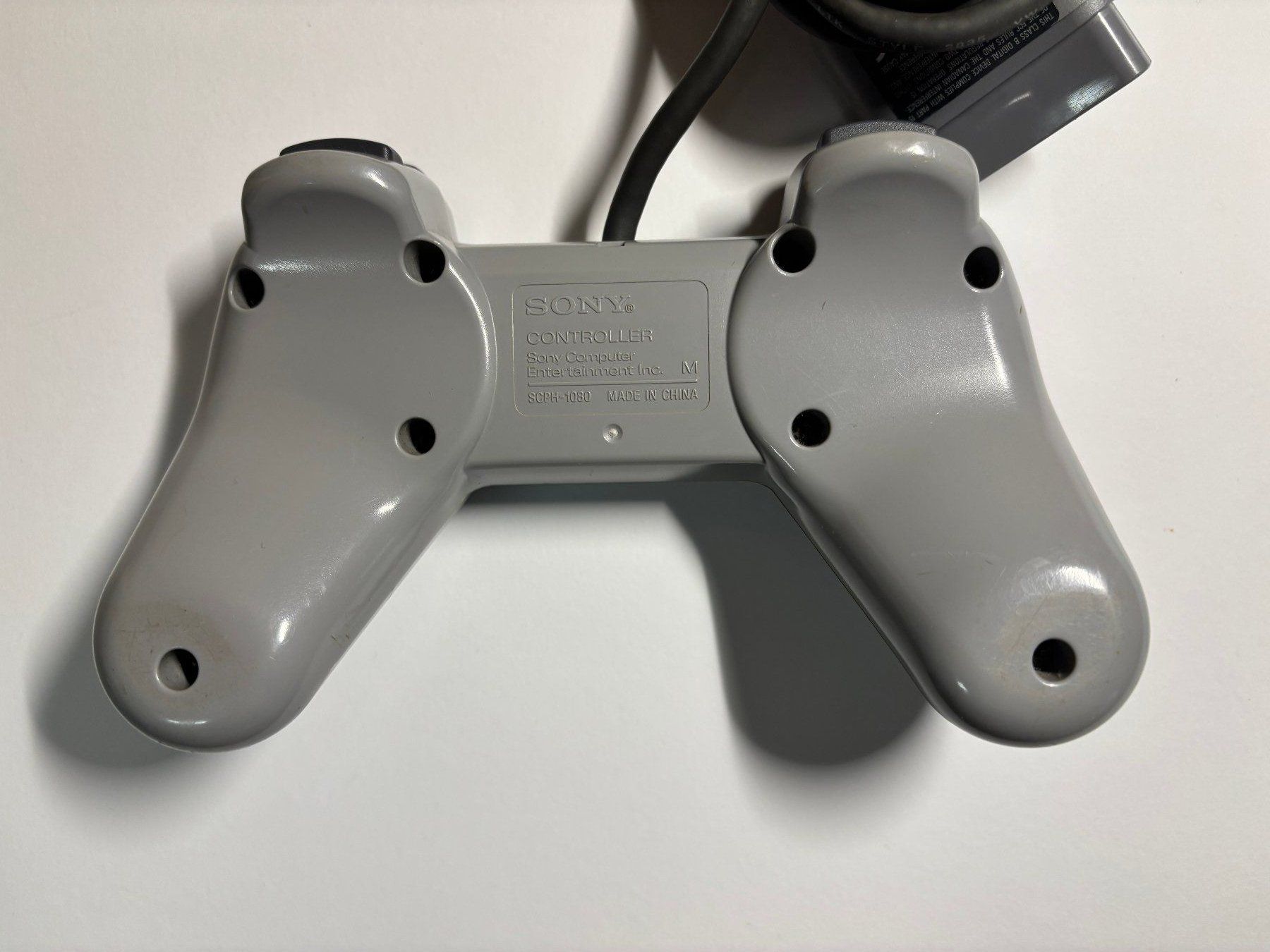 Sony Controller: PS1 - Controller – Usato da Allschwil venduto da Bullach 1