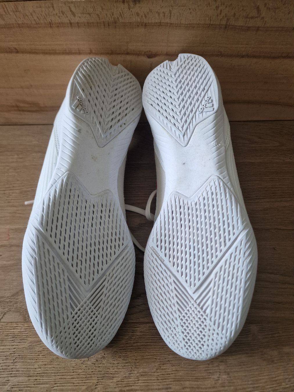 Adidas Scarpe da uomo: Adidas Hallenschuhe Gr. 40.5 Top! – Usato da Reichenburg venduto da Kiwi1403 2