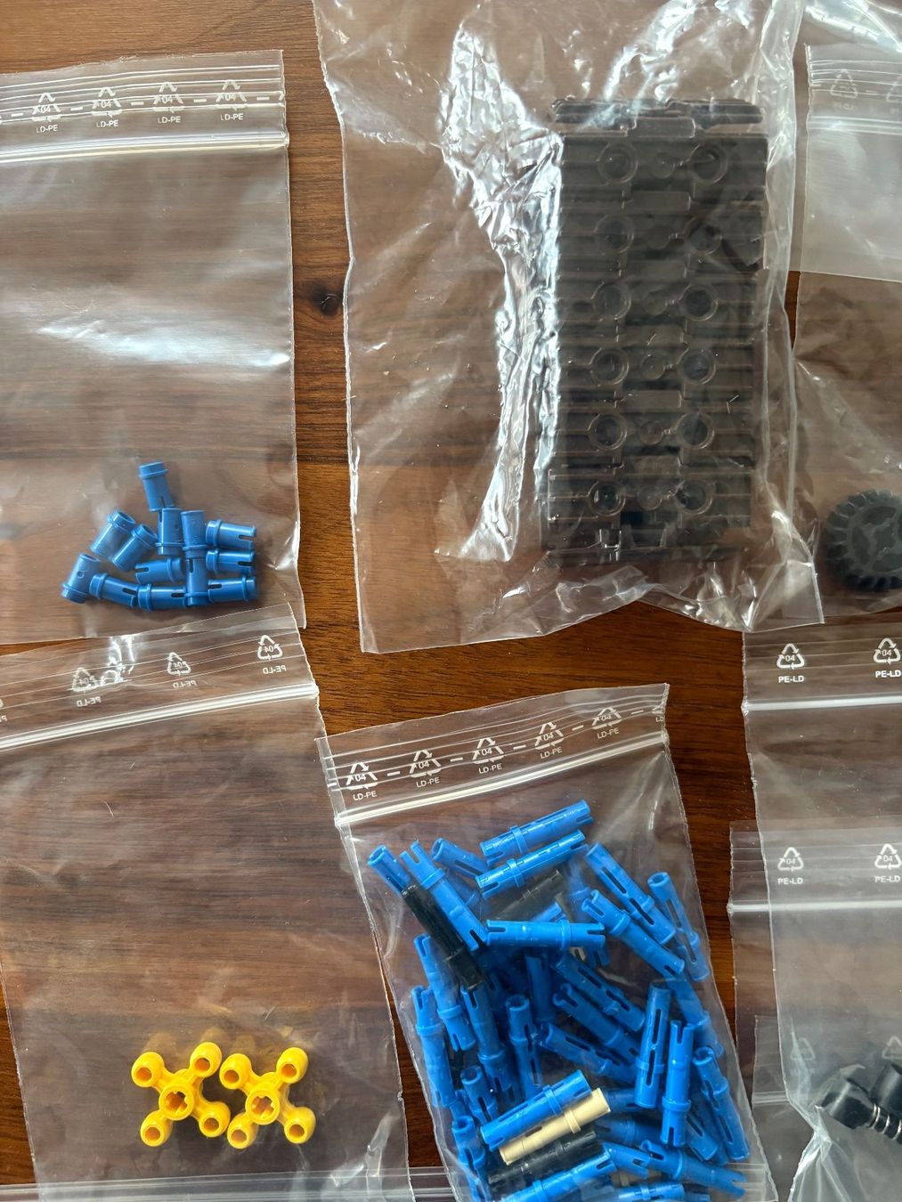 Lego Kit di costruzioni: Lego Technic: Zahnräder und viele weitere Technic Teile – Usato da Schwändi GL venduto da Lego_und_co 3