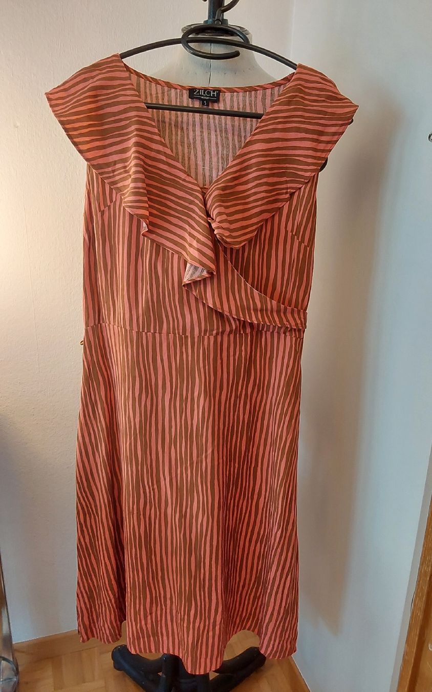 Vestiti: Kleid S Zilch Viskose – Usato da Köniz venduto da scopello12