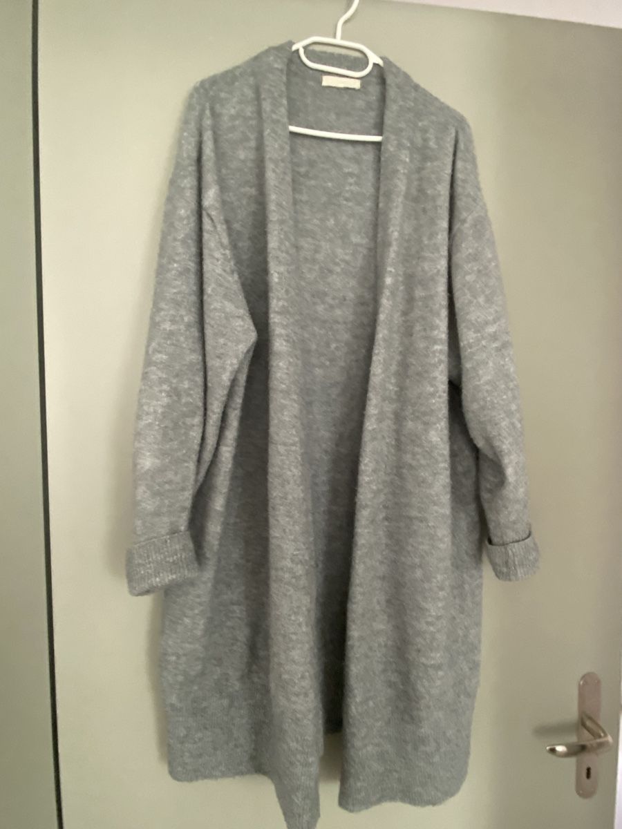 H&M Jacken: Strickjacke halblang Gr 42 H&M – Gebraucht aus Brugg AG von Honeybee6