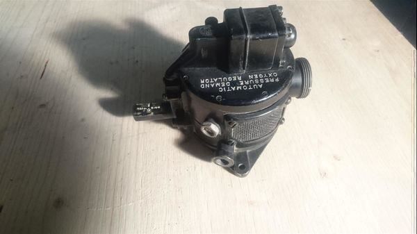 Respiratori & Giubbotti: Sauerstoffregler A20 – Usato da Thalwil venduto da Joe500 1