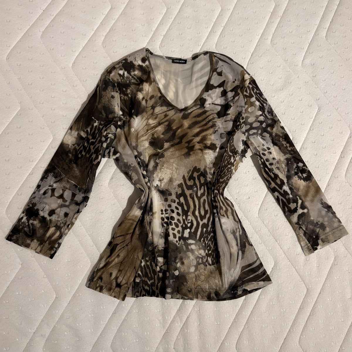 Gerry Weber Top: Braunes Gerry Weber Y2K Mesh Top – Nuovo (secondo la descrizione) da Brünisried venduto da Livtsukki2ndHand 1