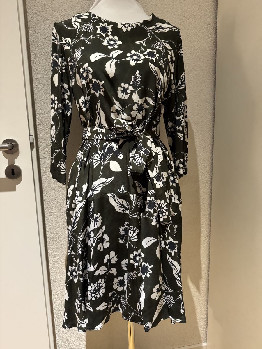 Max Mara Vestiti: Weekend max mara dress – Usato da Münchenstein venduto da ArleneLM