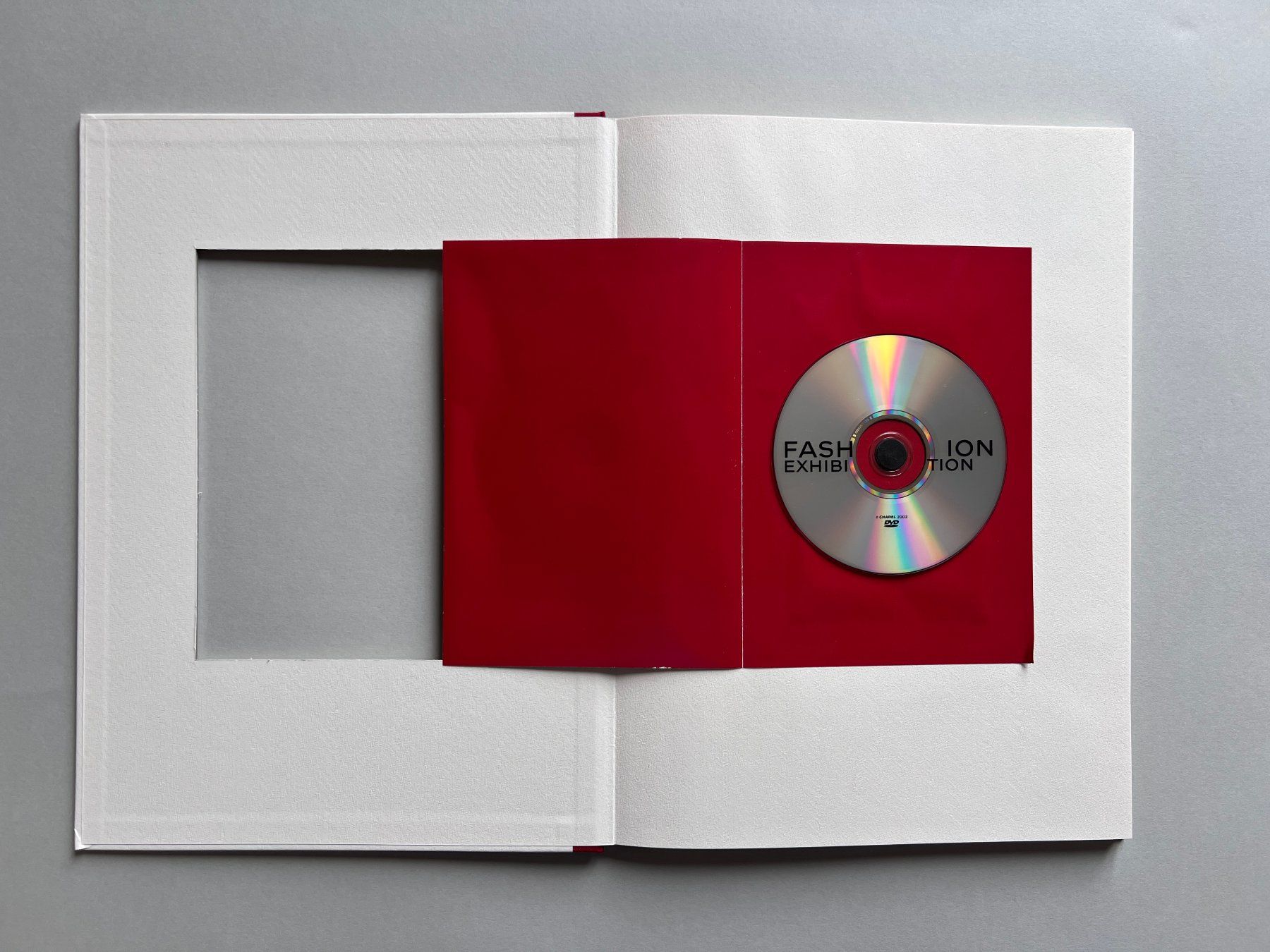 Chanel Documenti: CHANEL Katalog Frühling-Sommer 2003 mit DVD – Usato da Küsnacht ZH venduto da sowohlalsauch 8