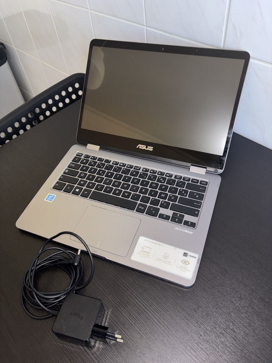 Asus Notebook: Asus Vivobook Flip 14 – Usato da Les Acacias venduto da Juliettehnt