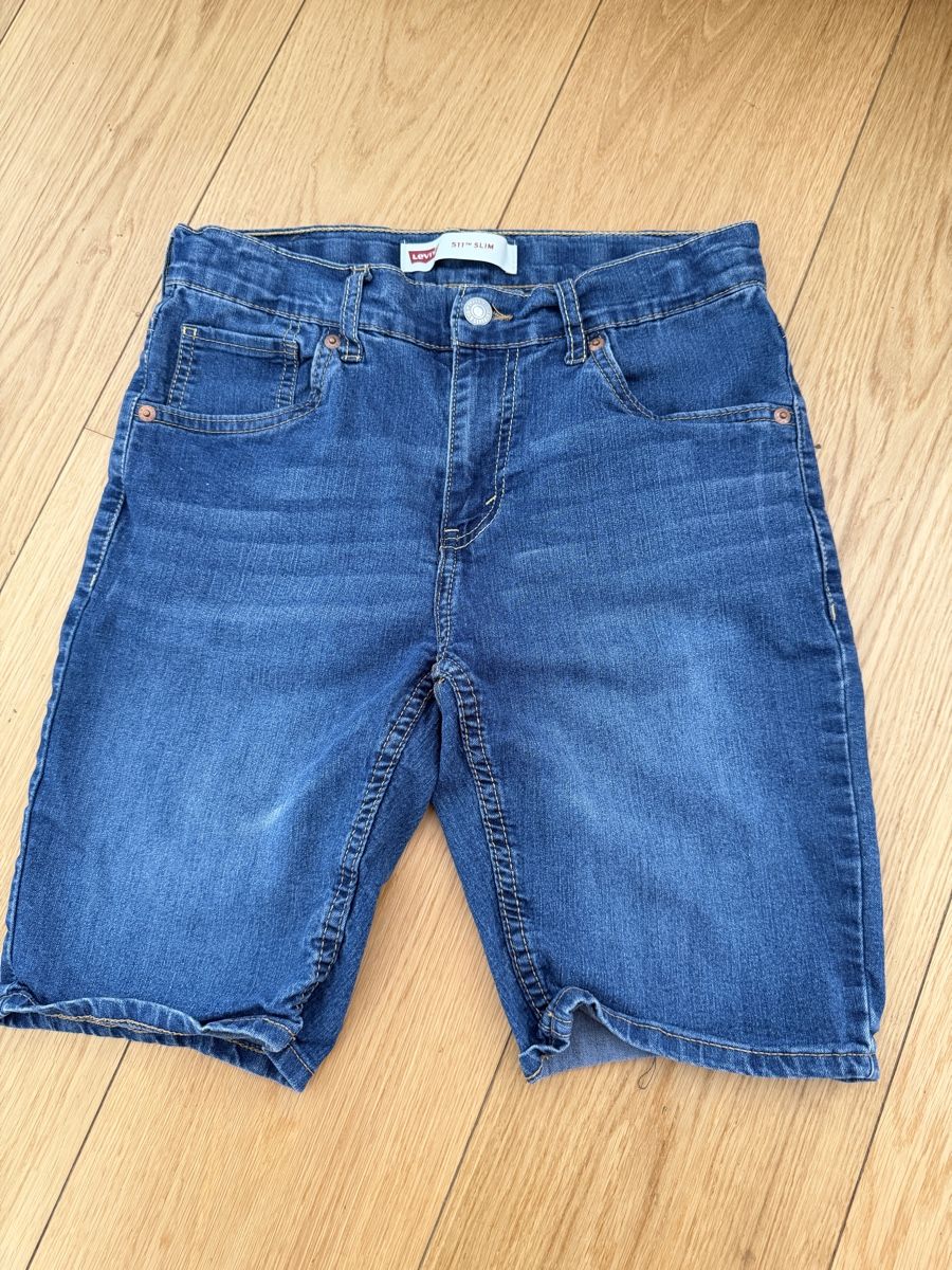 Levi's Kleiderpakete & -sets: Lot shorts garçon14/16 ans Lévis  – Gebraucht aus Prangins von Leelou11