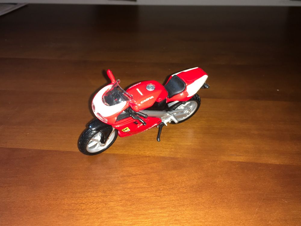 Pack De 2 Moto Gp Racing Welly 2000 - Modèle Moto Cagiva Mito 125 Rouge 1:18 - Métal Avec Base De Collection Collection Moto Métal