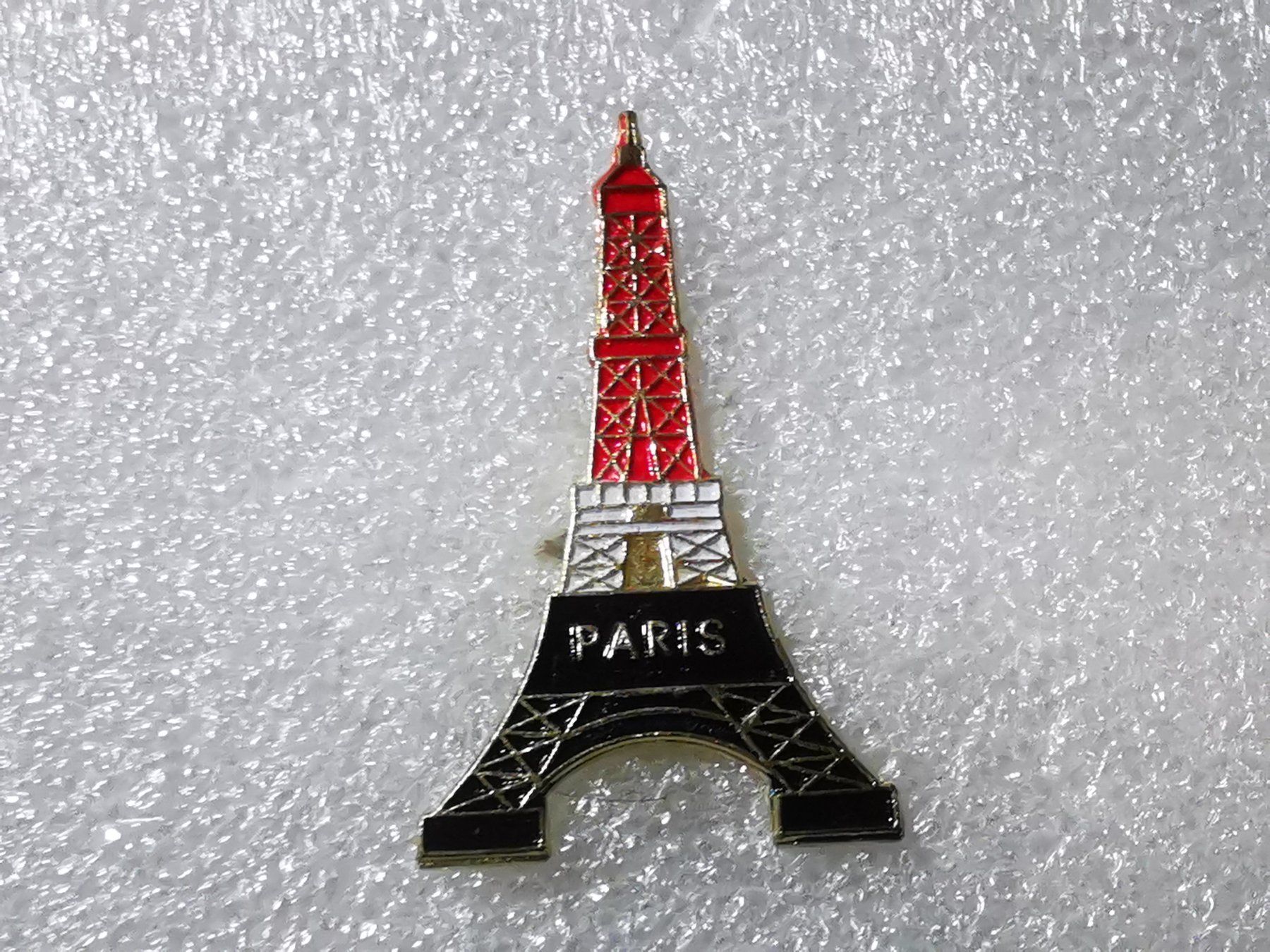 Placchette & Badge: Ansteckpin 126: Paris Eiffel Turm – Usato da Oppligen venduto da Pin-Fall-Shop