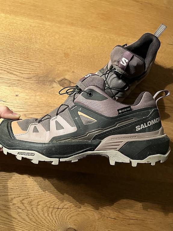 Scarpe da donna: Salamon Trekking Schuhe Grösse 37,5 – Usato da Niederscherli venduto da ste_2pj6 1