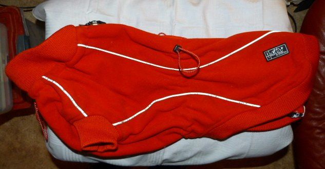 Hurtta Bekleidung: Hundemantel Hurtta, rot, Gr. 42cm % – Gebraucht aus Nunningen von mercury-4-dogs